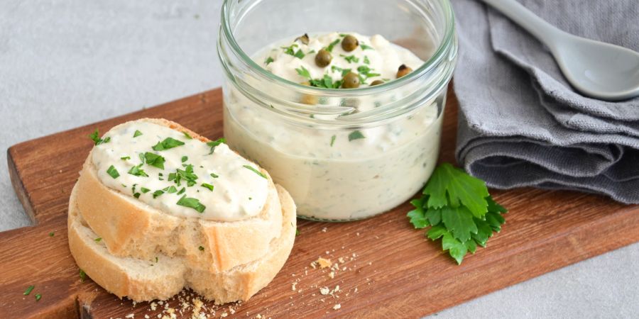 Brot Brett Dip Thunfisch