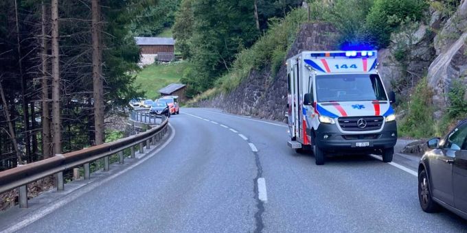 Bewusstloser Radfahrer (76) aufgefunden.