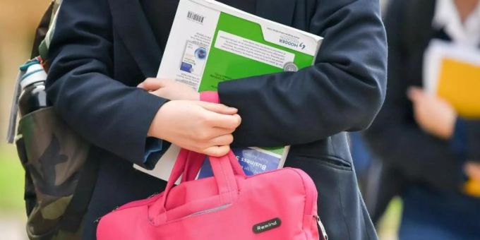 London - Sexuelle Belästigung an britischen Schulen weit verbreitet