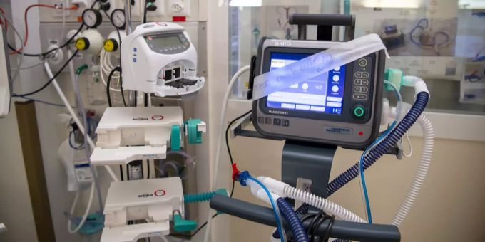 Aufgrund der Corona-Pandemie müssen einige Patienten ihre Operation verschieben. Spital Corona Operation