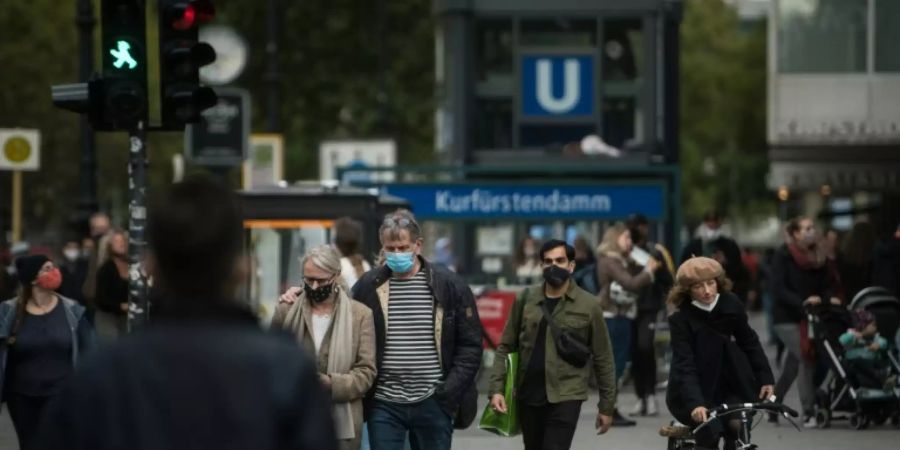 Passanten in Berlin