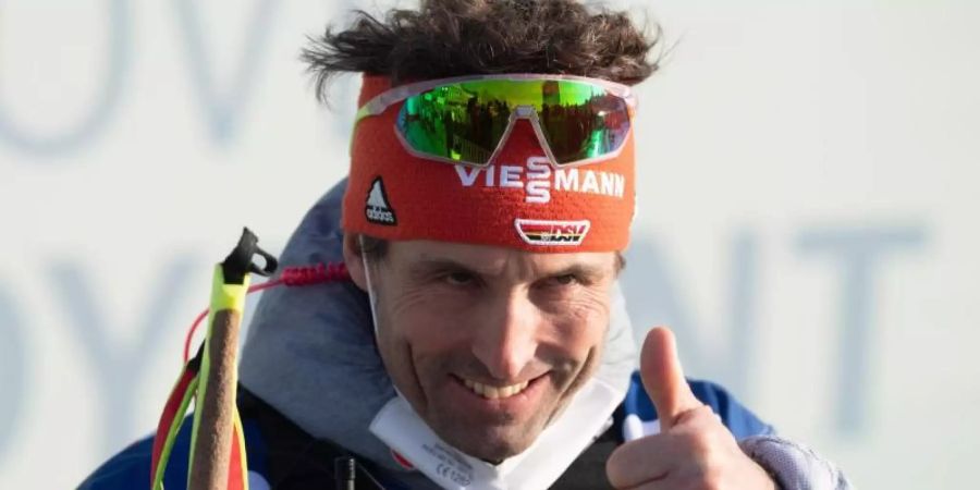 Bundestrainer Peter Schlickenrieder geht bei der Tour de Ski mit der maximalen Starterzahl von zwölf Athletinnen und Athleten ins Rennen. Foto: Sebastian Kahnert/dpa-Zentralbild/dpa