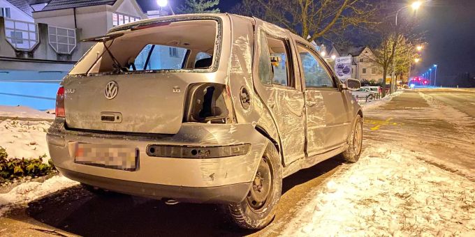 Der Autofahrer wurde beim Unfall nicht verletzt.