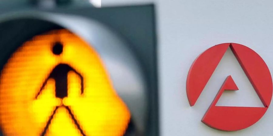 Der neuerliche Corona-Lockdown hat die Kurzarbeit in Deutschland wieder stark ansteigen lassen. Foto: Jan Woitas/dpa