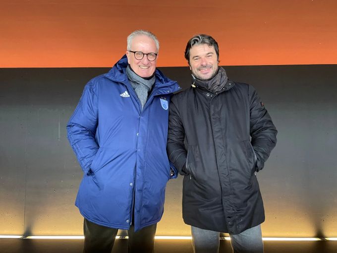 Der ehemalige Präsident von GC, Romano Spadaro (l.), zusammen mit Hoppers-Legende Ciriaco Sforza beim Ouchy-Spiel. gc