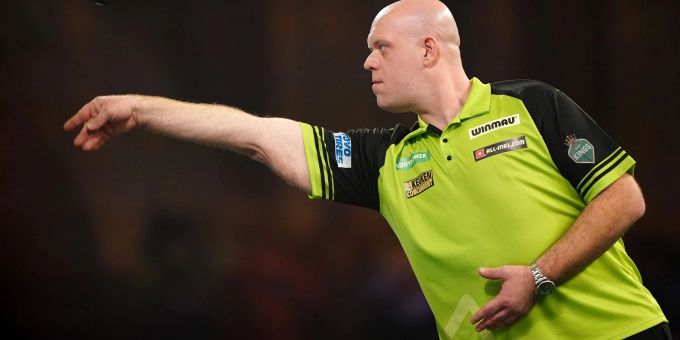 Michael van Gerwen gewann sein Achtelfinale gegen Stephen Bunting deutlich in vier Sätzen. Michael van Gerwen gewann sein Achtelfinale gegen Stephen Bunting deutlich in vier Sätzen.