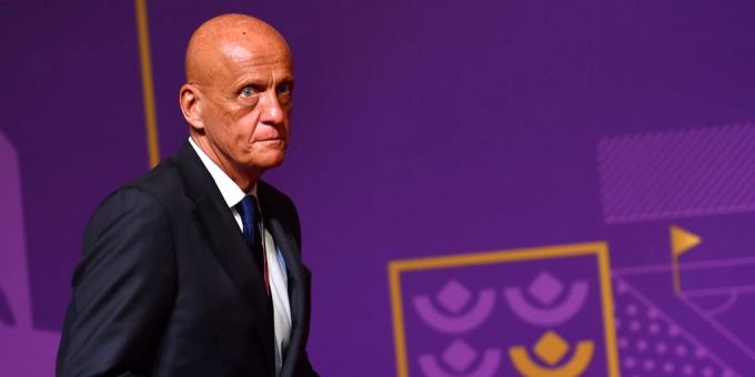 Schiri-Legende Pierluigi Collina. Pierluigi Collina
