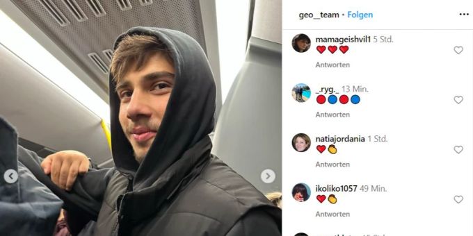 FCB-Matchwinner Gabriel Sigua fährt nach dem Sieg gegen Yverdon mit dem ÖV nach Hause. Sigua FC Basel Tram