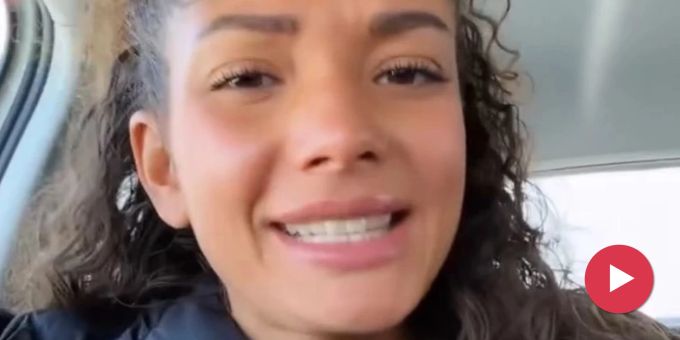 «Fussgänger anfahren» - Bachelorette Yara tickt beim Autofahren aus!