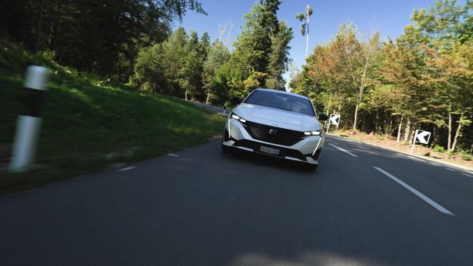 Der Peugeot 308 hat ein gutes Drehmoment, beim Anfahren aber auch etwas Traktionsprobleme. Peugeot 308