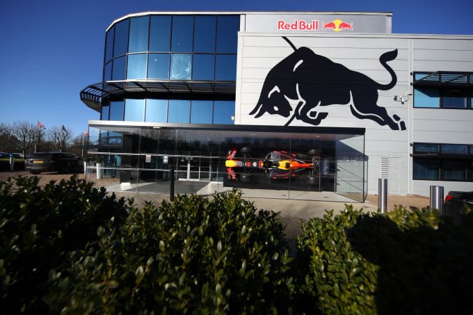 In der Red-Bull-Fabrik in Milton Keynes entstehen künftig auch eigene Formel-1-Motoren. Red Bull Milton Keynes