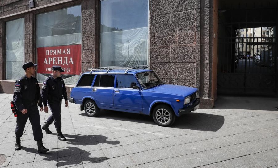 Russland plane, Anfang Januar seine Grenzen zu schliessen.