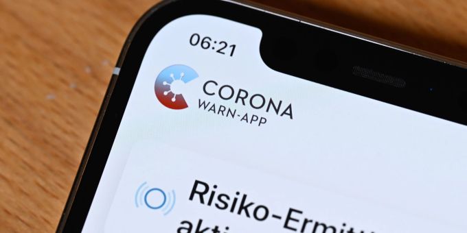 Die offizielle Corona-Warn-App des Bundes gibt es in einer neuen Version mit vielen Neuerungen. Die offizielle Corona-Warn-App des Bundes gibt es in einer neuen Version mit vielen Neuerungen.