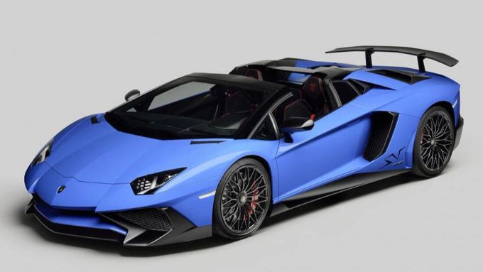 Mit 51 Zeichen belegt der Lamborghini den Platz vier in der Liste der langen Namen. Lamborghini Aventador