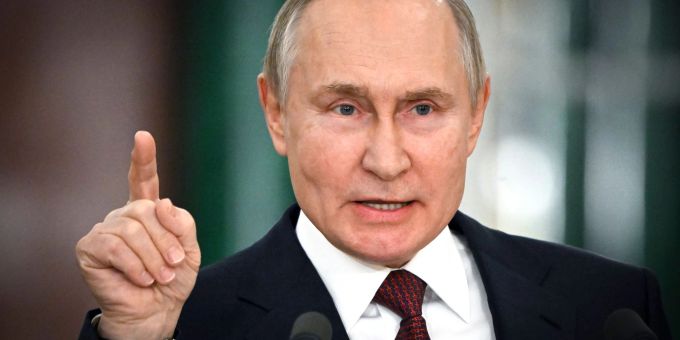 Wladimir Putin während einer Pressekonferenz im Anschluss an eine Sitzung des Staatsrates. putin
