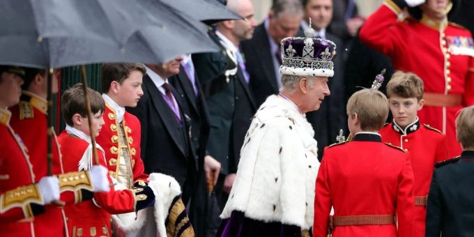 Das Wetter hat sich in London nicht von der besten Seite gezeigt. Das Wetter hat sich in London nicht von der besten Seite gezeigt.