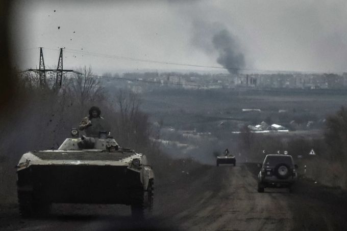 Die Stadt Bachmut ist momentan besonders vom Ukraine-Krieg betroffen. Krieg Ukraine Russland