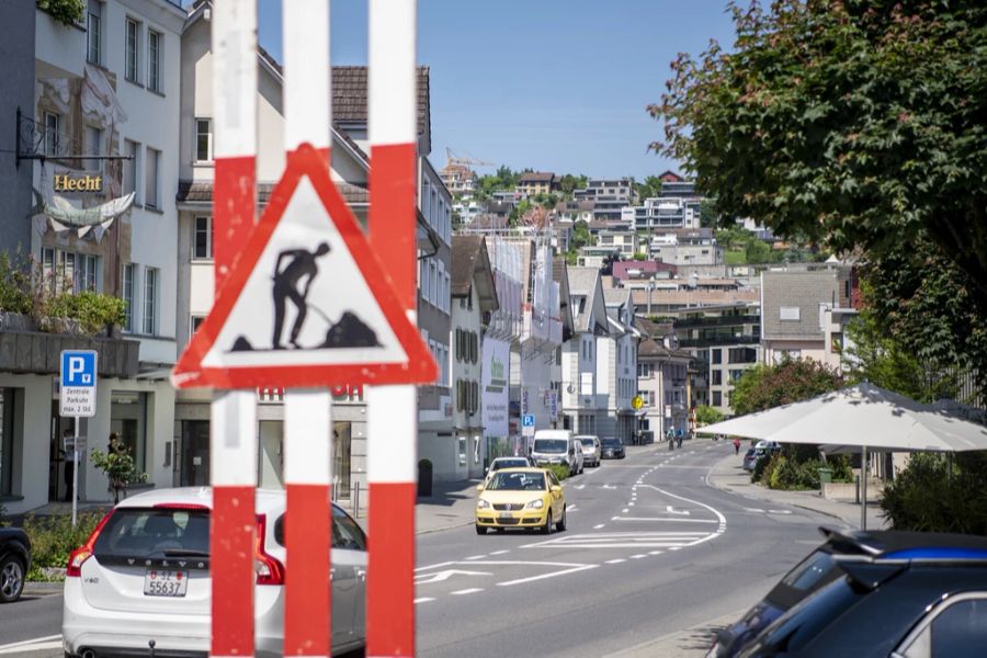 Baustelle Schild Sonnenschirm