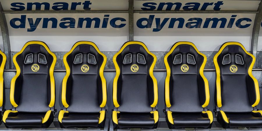 Spielerbank der Young Boys im Stadion Wankdorf. - Stadt Bern