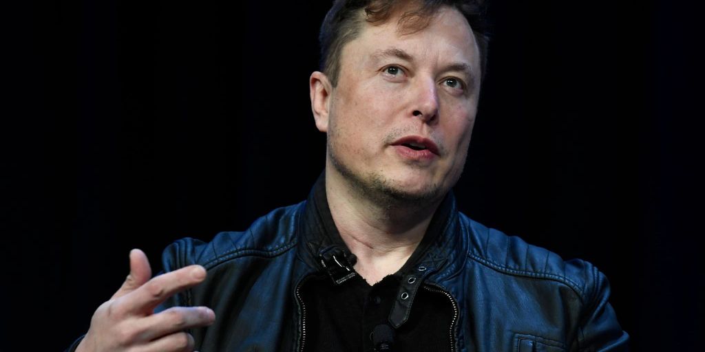 Elon Musk Offers Business Deal to Media Industry Amidst Conflict with Twitter Ownership