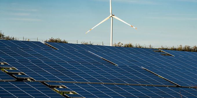 Ärmere Länder im Süden Europas profitieren laut einer neuen Studie tendenziell weniger von der Energiewende als wohlhabendere Länder im Norden. (Archivbild) Ärmere Länder im Süden Europas profitieren laut einer neuen Studie tendenziell weniger von der Energiewende als wohlhabendere Länder im Norden. (Archivbild)