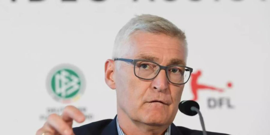 Redebedarf in Sachen Handspiel-Debatte: DFB-Schiedsrichter-Obmann Lutz Michael Fröhlich. Foto: Arne Dedert