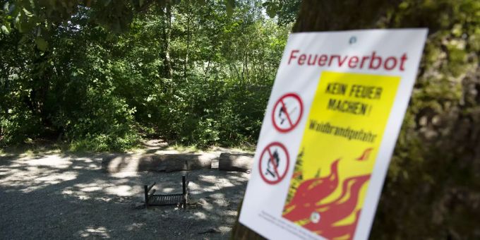 Letzten Sommer war die Waldbrandgefahr sogar so gross, dass in vielen Kantonen das Feuerwerk am Nationalfeiertag abgesagt werden musste. feuerwerk migros