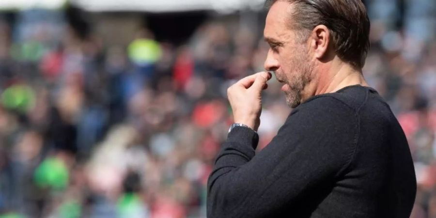 Glaubt nicht an eine Zukunft bei Hannover 96: Trainer Thomas Doll. Foto: Swen Pförtner