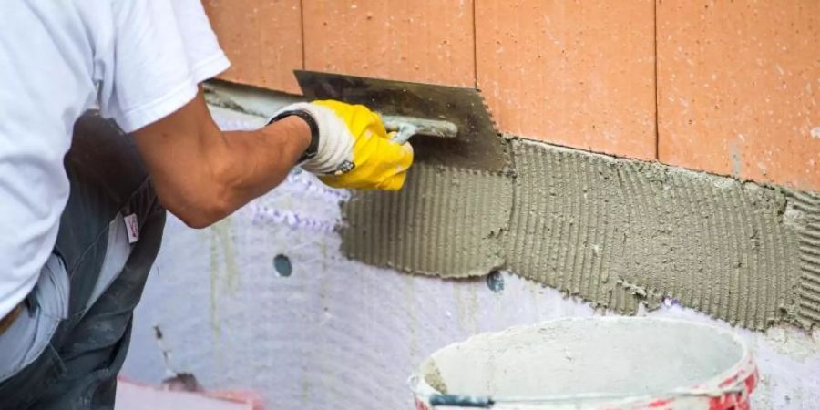 Insgesamt gibt es rund 25.000 offene Stellen im Handwerk. Foto: Lino Mirgeler