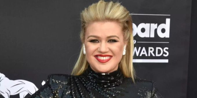Danach schnell zur OP: Kelly Clarkson bei den Billboard Music Awards in Las Vegas. kelly clarkson