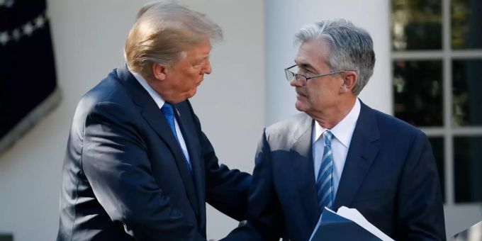 US-Präsidenten Donald Trump und Jerome Powell Chef des Federal Reserve System streiten um die aktuelle Zinspolitik. Trump Powell