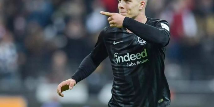 Luka Jovic wird von Serbiens Nationaltrainer eine grosse Zukunft prophezeit. Foto: Uwe Anspach