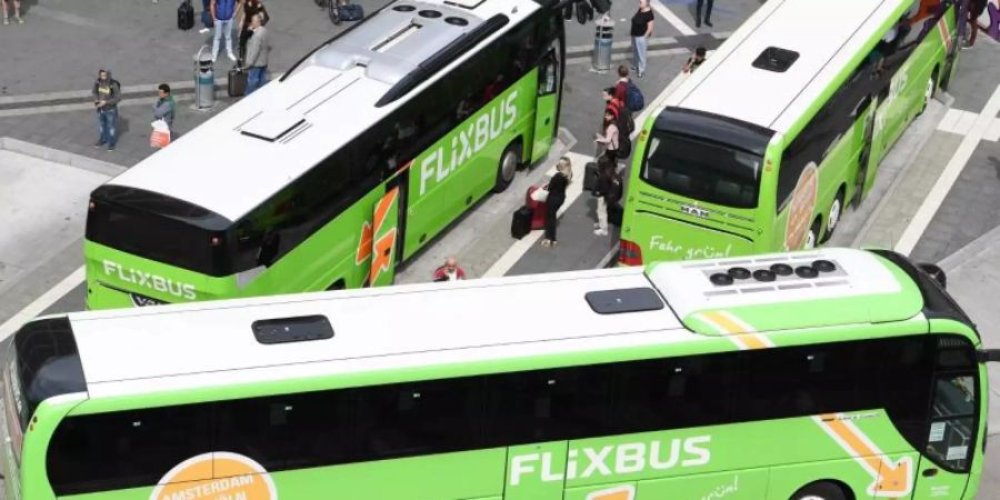 Die grünen Busse des Branchenprimus Flixbus bedienen nach mehreren Übernahmen in Deutschland 95 Prozent des Marktes. Foto: Arne Dedert