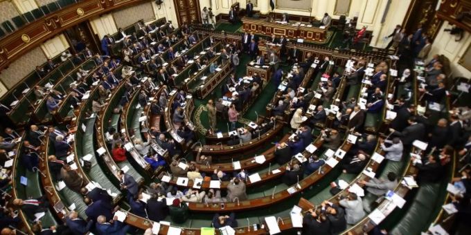 Eine Zwei-Drittel-Mehrheit des Parlaments stimmte für Verfassungsänderungen, die dem Präsidenten Abd al-fattah as-Sisi mehr Macht verleihen. Foto: Lobna Tarek Parlament