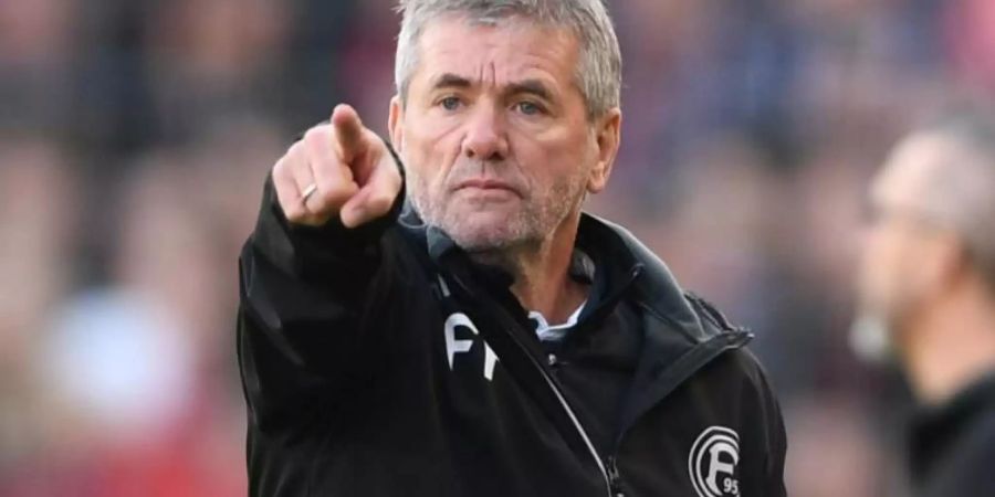 Trainer Friedhelm Funkel ist von der ehemaligen Club-Führung enttäuscht. Foto: Patrick Seeger