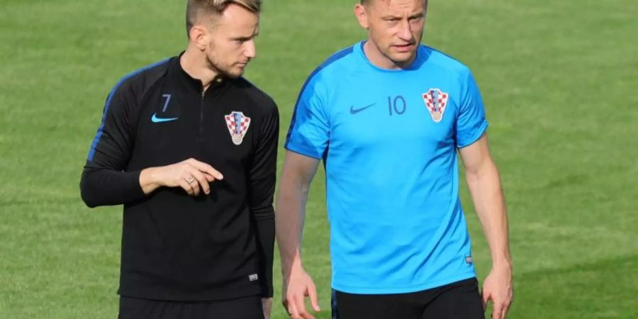 Ivica Olic (r) ist aktuell Co-Trainer der kroatischen Nationalmannschaft. Foto: Christian Charisius