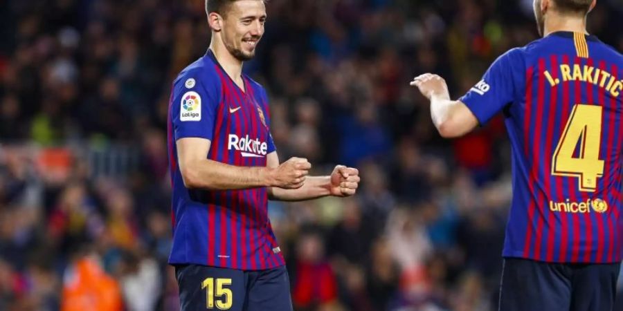 Clement Lenglet (l) jubelt nach seinem Treffer mit Ivan Rakitic. Foto: Mikel Trigueros/gtres