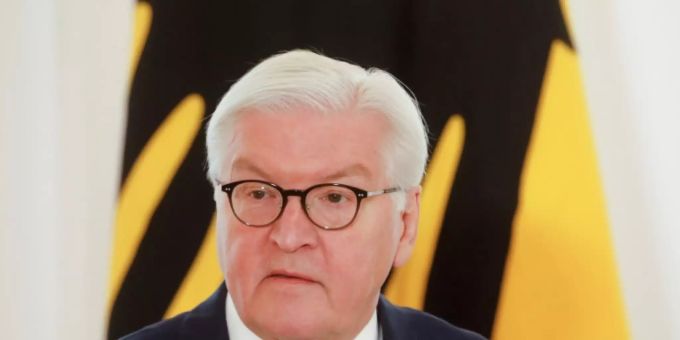Steinmeier unterzeichnet Gesetz für EU-Corona-Hilfsfonds Steinmeier unterzeichnet Gesetz für EU-Corona-Hilfsfonds