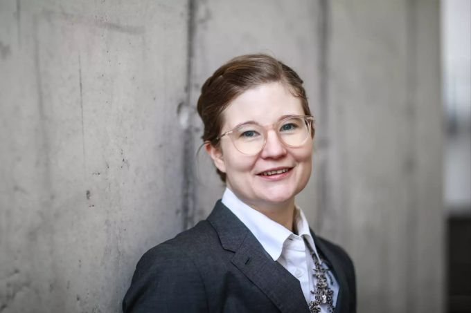 Claudia Franziska Brühwiler ist Amerikanistin und Politikwissenschaftlerin an der Universität St. Gallen. Joe Biden claudia brühwiler