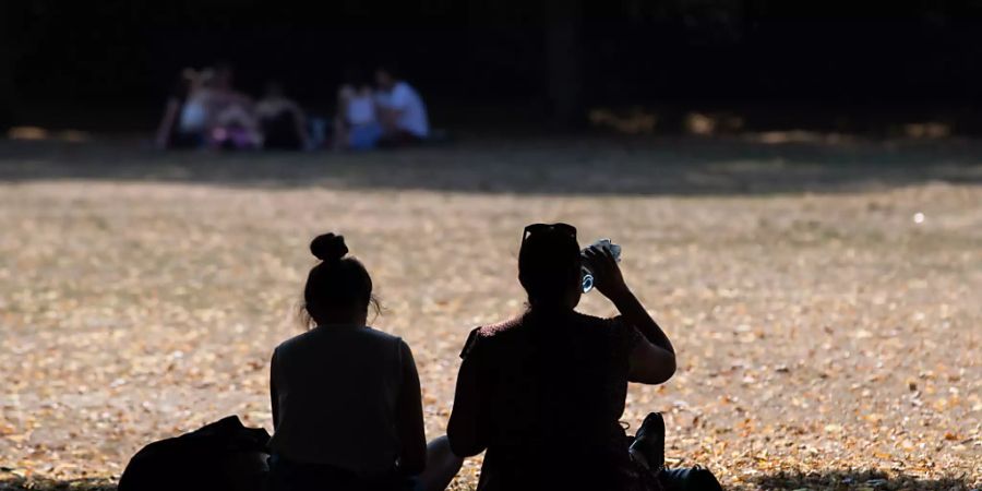 ARCHIV - Der Einfluss des Klimawandels auf das Wetter in Deutschland und weltweit wird nach Einschätzung von Experten immer deutlicher erkennbar. Foto: Friso Gentsch/dpa