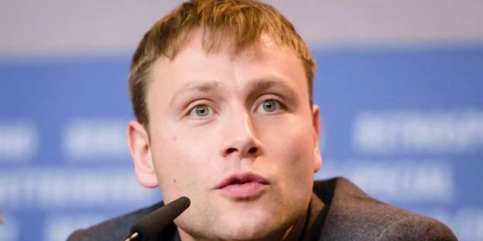 Schauspieler Max Riemelt auf der Berlinale 2017. Foto: Gregor Fischer/dpa Schauspieler Max Riemelt auf der Berlinale 2017. Foto: Gregor Fischer/dpa