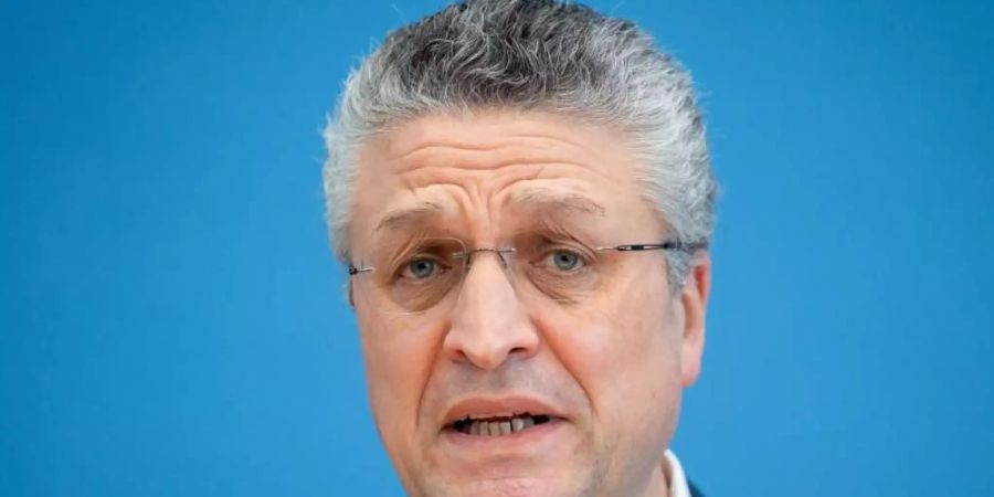 RKI-Präsident Lothar Wieler sieht kaum eine Alternative zum Lockdown in Deutschland. Foto: Kay Nietfeld/dpa