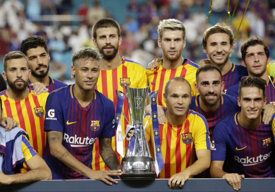 Mit dem FC Barcelona gewann Neymar unter anderem die Champions League, die Klubweltmeisterschaft, den UEFA Supercup und zwei Meistertitel.