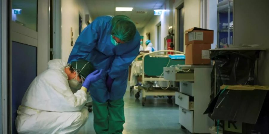 Der Zahl der Toten und Neuinfektionen steigt immer weiter