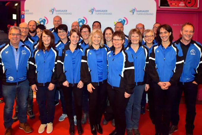 Champions Night: Frauenturnverein und Männerriege. Frauenturnverein und Männerriege Zetzwil