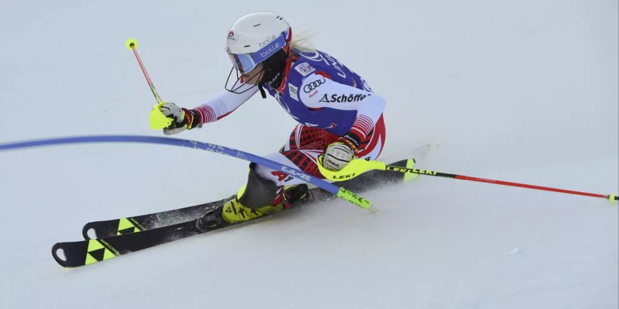 Einen dritten Platz hat auch Katharina Truppe zu Buche stehen. Beim Slalom-Saisonauftakt in Levi wird sie Dritte hinter Mikaela Shiffrin und Wendy Holdener.