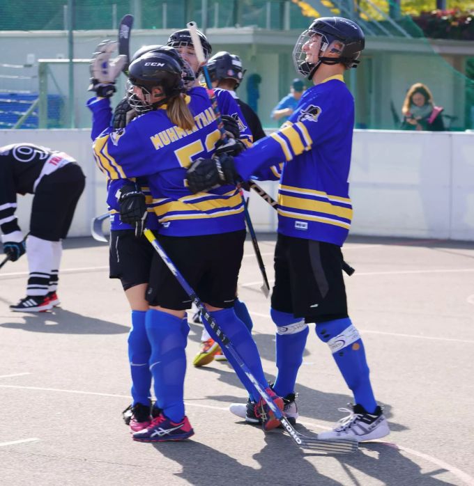 Im Spiel gegen Phoenix Hägendorf feierten die Junioren das zwischenzeitliche 1:17, das Jessica Gutscher erzielt hat. Junioren Seetal Admirals