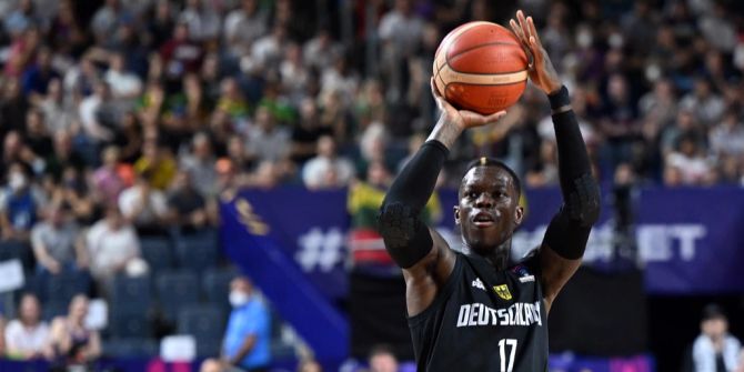 Dennis Schröder
