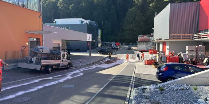 Feusisberg SZ: Hundert Liter Dieselöl ausgelaufen. Feusisberg SZ