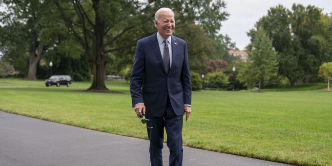 Joe Biden kommt beim Weissen Haus an. Biden